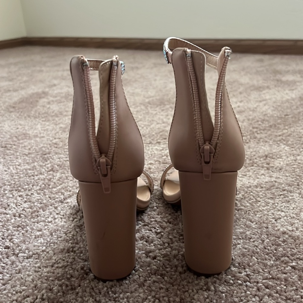 Heels - Picture 3 of 5